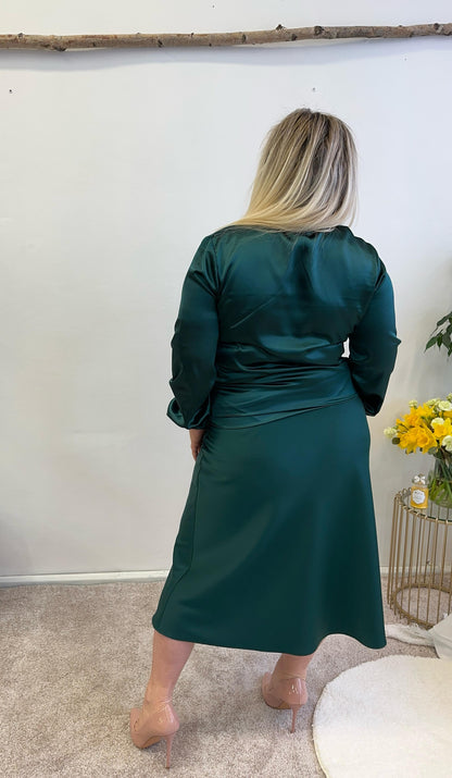 Silk skirt green